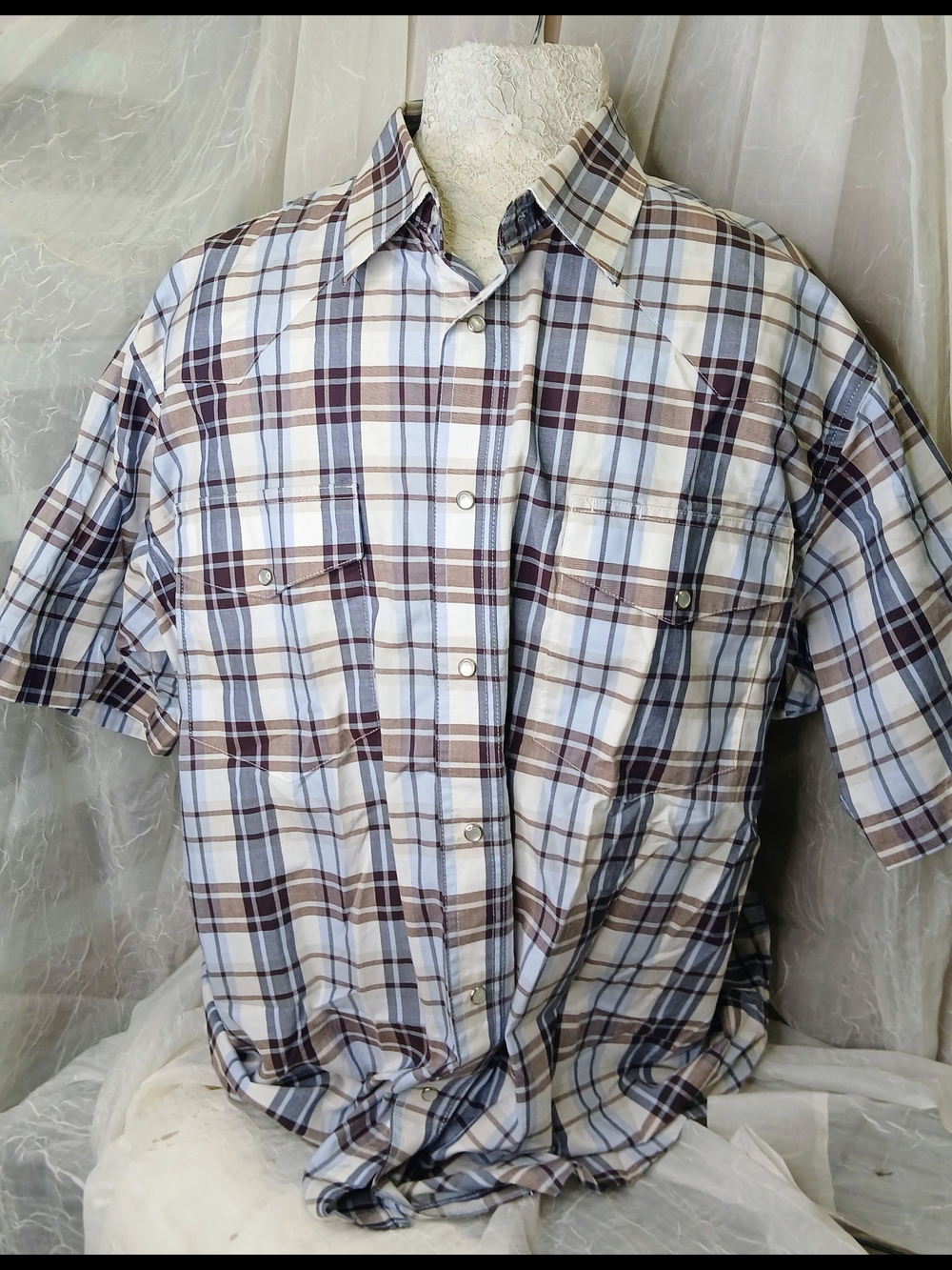 Wrangler Short-Sleeve Plaid Button-Down Shirt - Blue & Brown